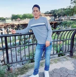 Meet your Posher, Luis